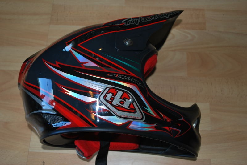 TLD Carbon Crow