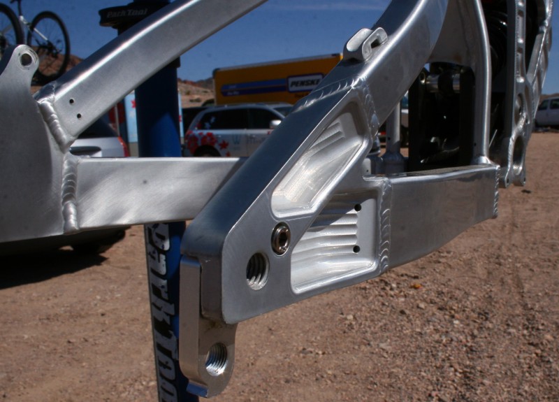12/150 mm rear end and all tied together via a Maxle
