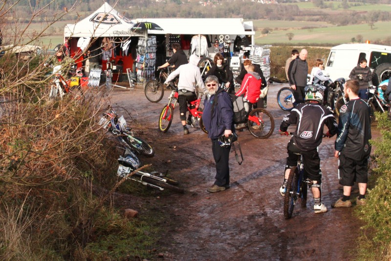 Race HQ