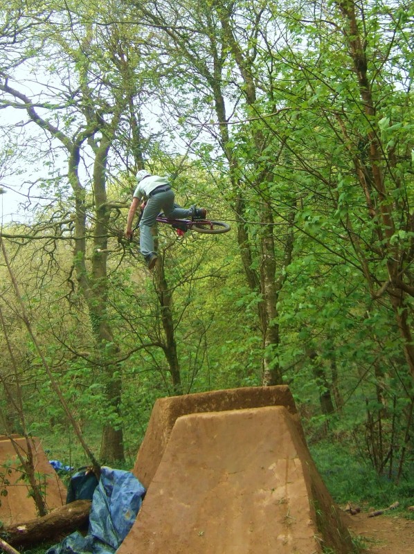 Edd one foot table