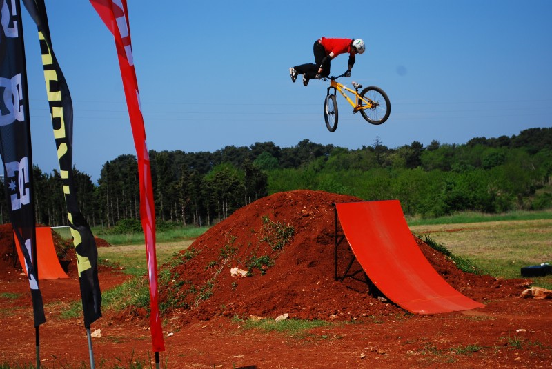 360 tailwhip in Umag - Photo by Filip Brencic
