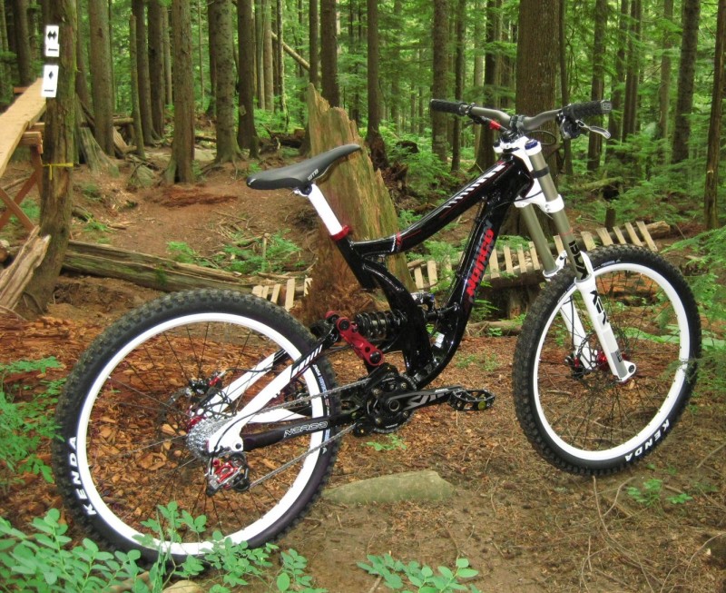 2010 Norco Team DH