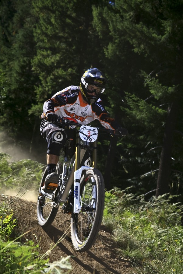 Maxxis' Luke Strobel pouncing like a cat into the home stretch.