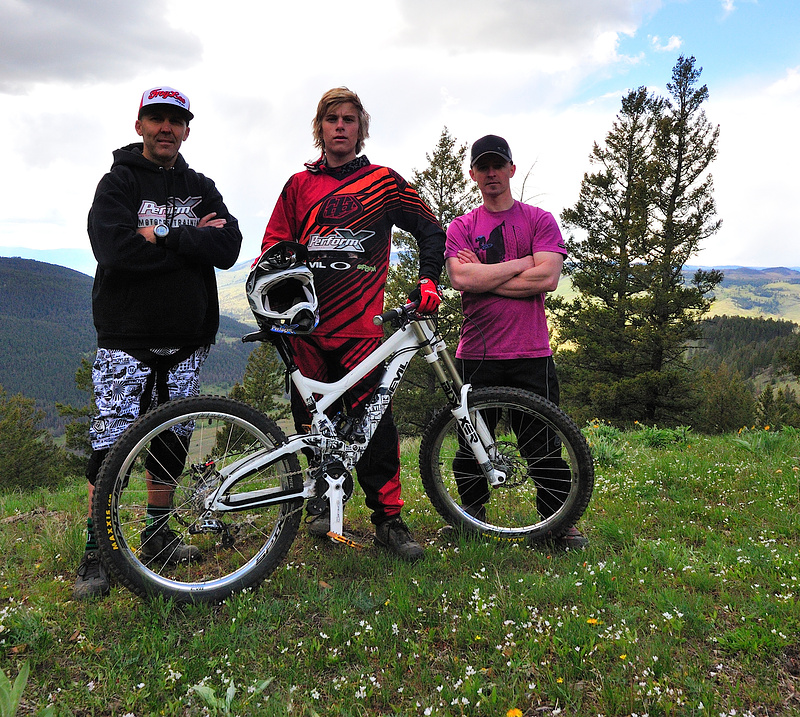 PerformX Downhill Team: Todd Schumlick, Remi Gauvin and Ryan Kuhn.