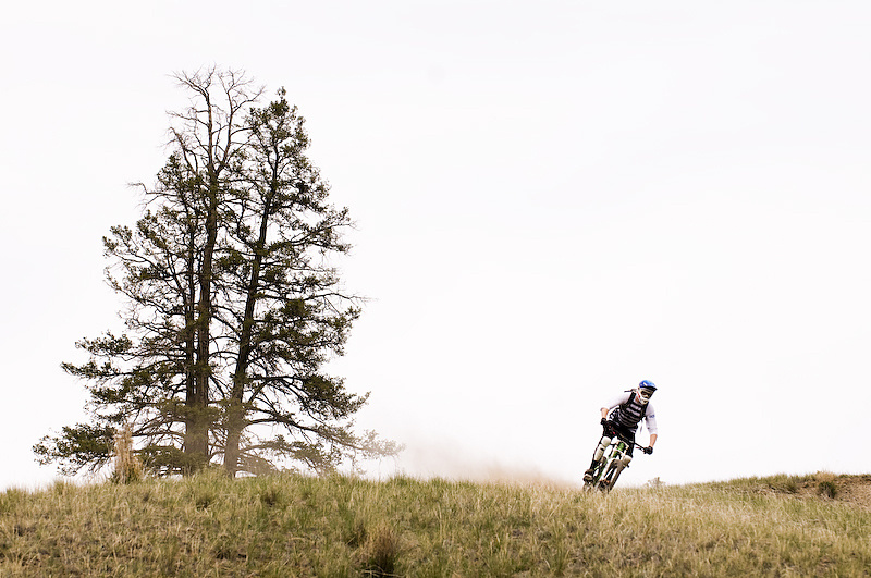 With the flat light, we decided to play up some of the high speed singletrack that spurts from every nook and cranny of this place.