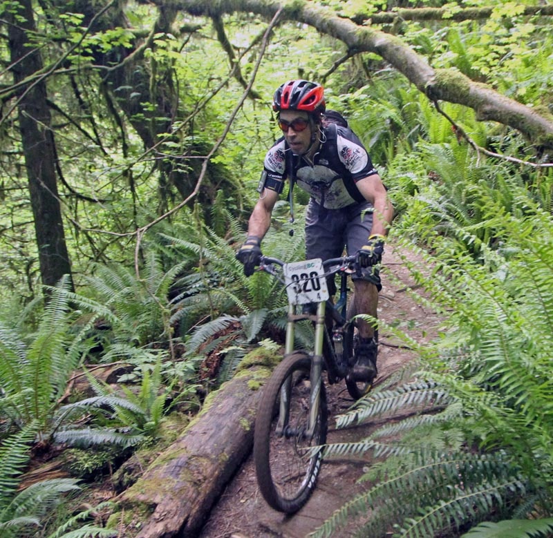You don't necessarily need a super-duper light XC rig to race XC; Bottletop