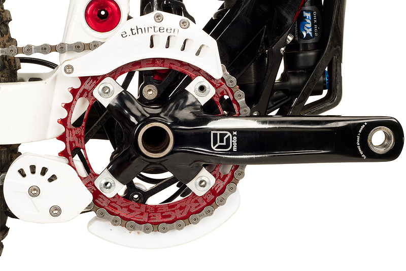 The FSA Moto X cranks fit into the DH720's Press Fit B.B. shell
