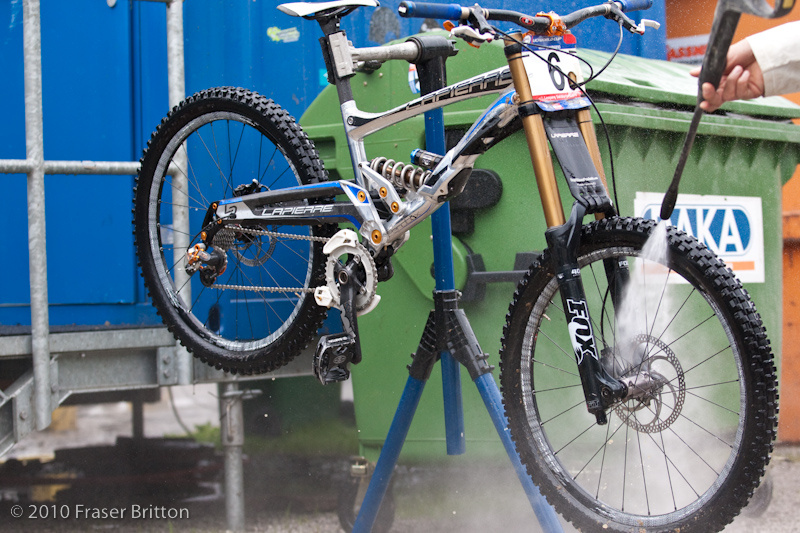 Prototype Lapierre DH frame.