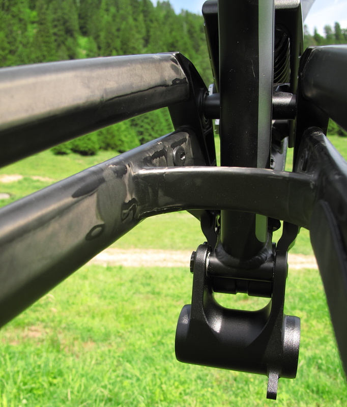 Looking up the back of the Lapierre's new DH bike and its carbon/aluminum swingarm