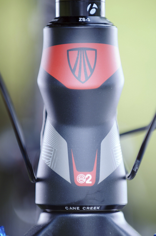 An E2 tapered headtube up front