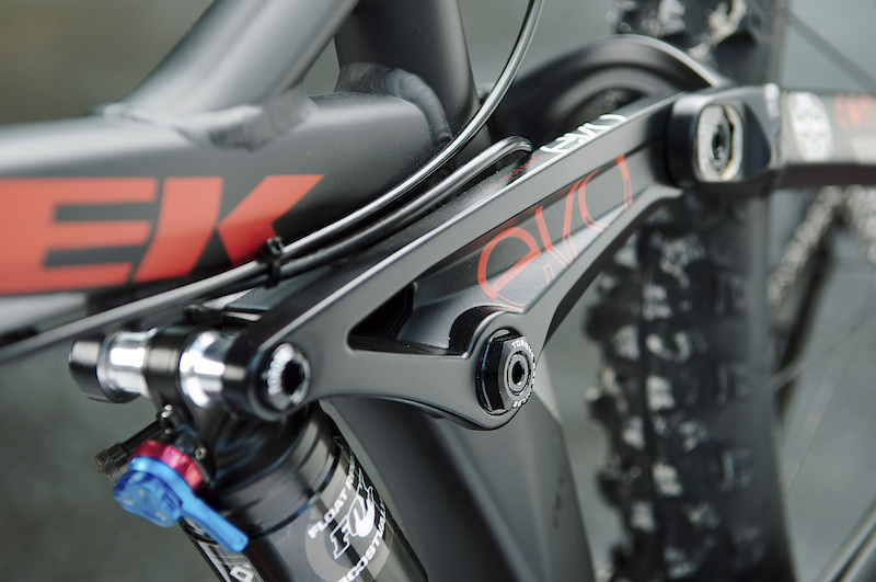 A welded one piece EVO Link and all aluminum pivot hardware