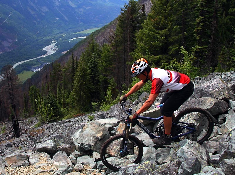 Scree riding on Tenquille