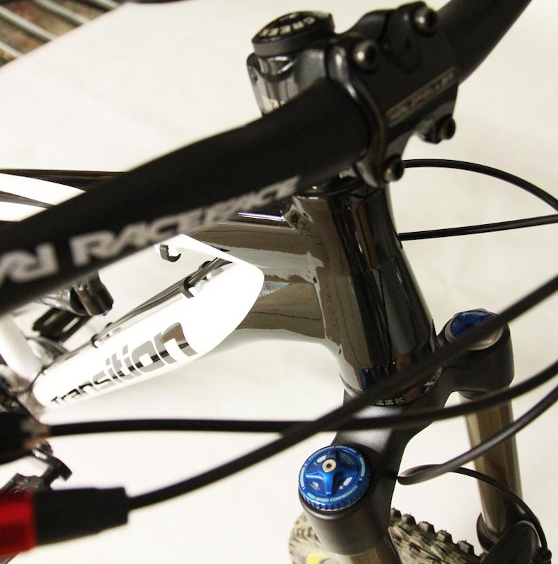 Gratuitous head-tube shot showing the beautiful lines of the hydroformed head-tube/down-tube junction