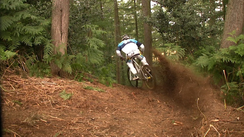 Rafi is looking for a ride next year so any interested parties please get in touch with this shredder.