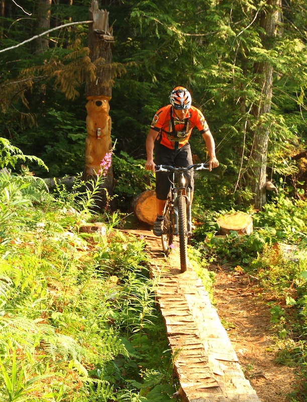 Lee riding by the Thirsty Beaver