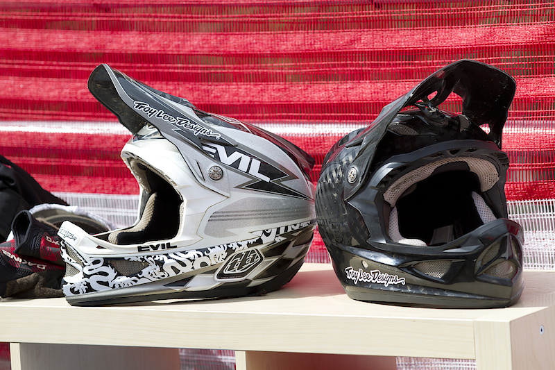 Kenny Smith and Tyler Morlads D3's - Note: Carbon Weave D3