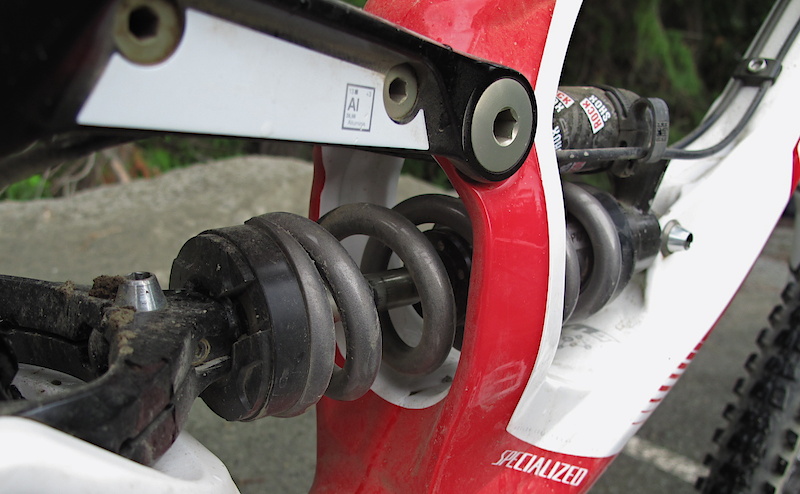 A RockShox Vivid complements his custom Boxxer World Cup. A titanium spring and shock mounting bolts are used to lose some precious grams.