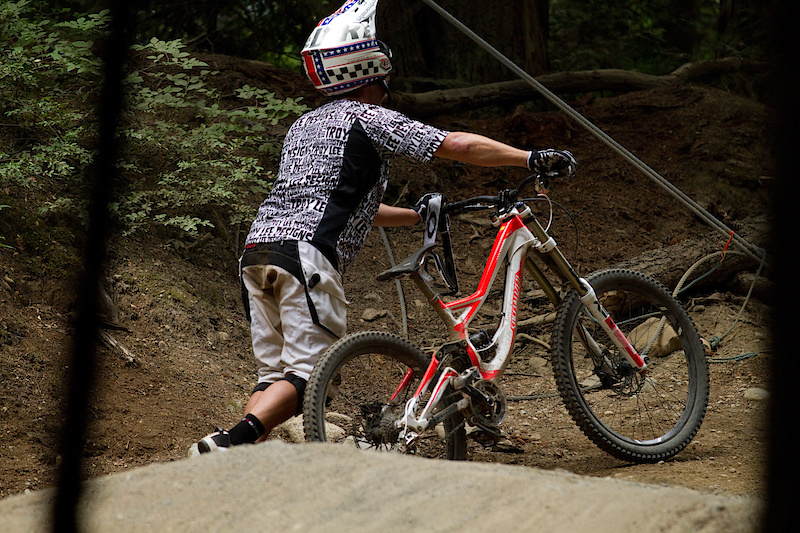 Specialized is hosting a media launch for the 2011 Demo 8