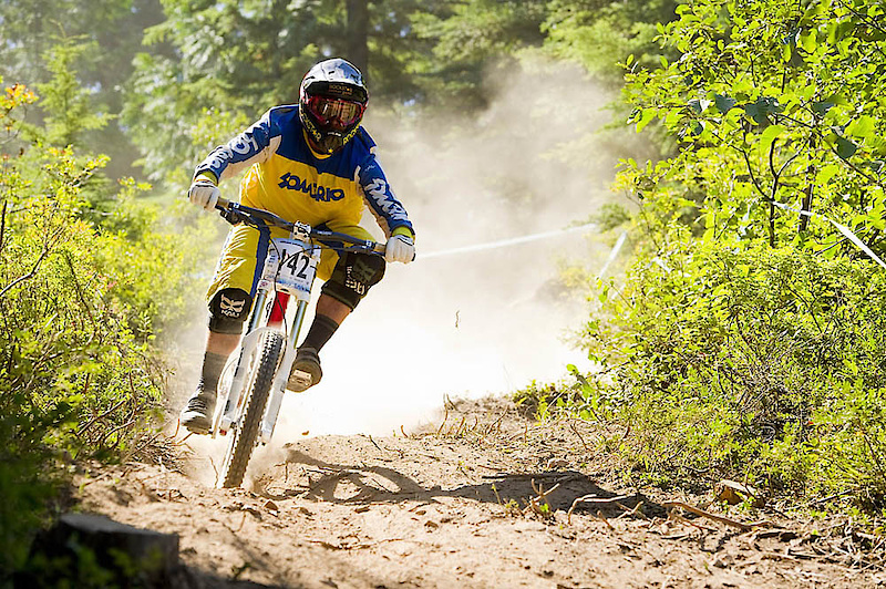 We have here a rare sighting of Jordie Lunn racing his Jamis Dakar instead of hucking it huge somewhere on Vancouver Island.