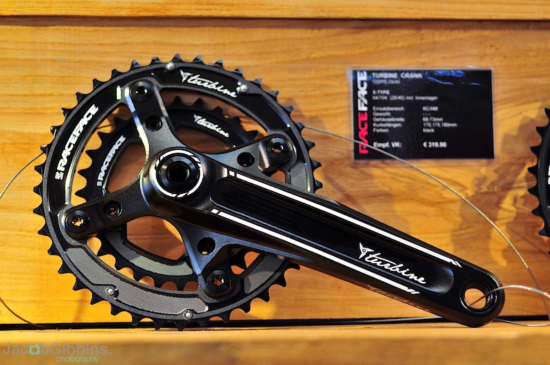 Another shot of the Turbine cranks. Color options are black, red, and the Pewter seen in the earlier photos. The other bit of news with these cranks, as well as the Next and SIXC, is the new bottom bracket which comes in at a scant 85g. The cups feature some interesting extreme machining and are loaded with Race Face's titanium coated bearings which are serviceable with RF's own tool.