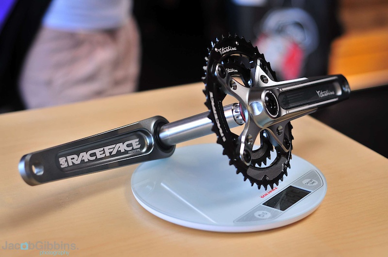 The SIXC and Next cranks may be the attention getters, but there was some eye candy in aluminum as well. Race Face's Turbine cranks - you may recognize that name - replaces the Deus in the line up and certainly has some of that unique Race Face look from back in the day. Coming complete with their matching Turbine rings, these cranks are available in both triple, double and two ring and guard combination options. Riders can choose between a 6AL-4V titanium axle that has been sourced and and machined in North America or a more economical steel spindle version. Claimed weights range from 755-780 grams, which includes bottom bracket and puts them firmly in the ballpark of SRAM XX despite the aluminum arms. Expect the new Turbine parts to be available late this year.