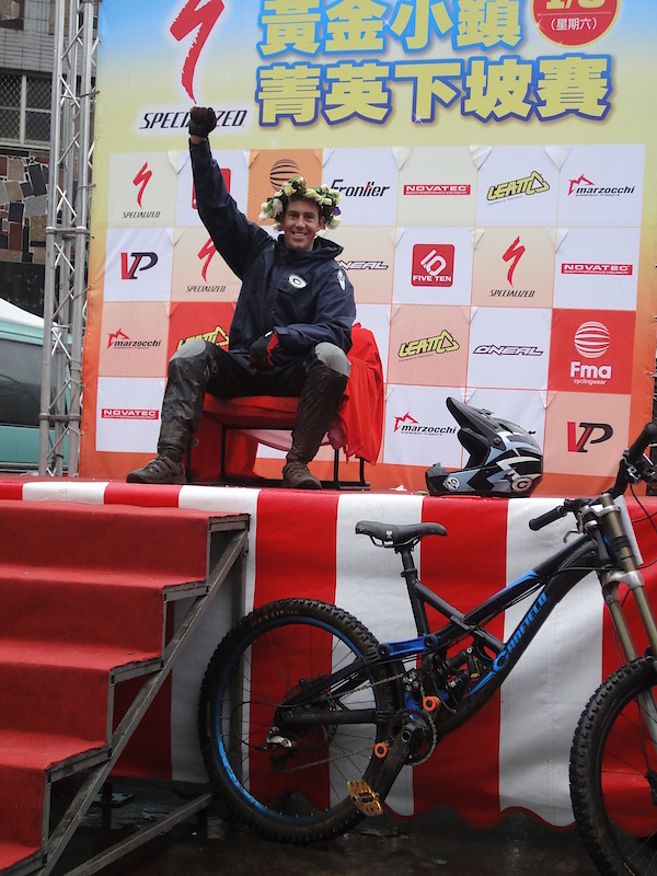 Lance crossed the finish line and knocked Stijn out of the hot seat. Lance was not there long before a <br>  Taiwanese racer at least 20 years younger than him took his place.