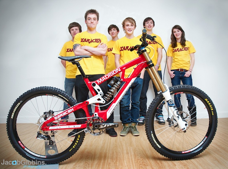 The 2011 Madison/Saracen downhill team with 2011 team spec Saracen Myst