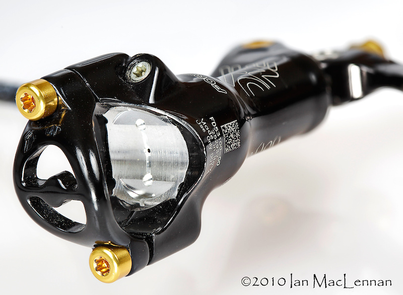 Formula uses aluminium Torx screws to save some grams. The One levers can be flipped right to left, and there is an optional 'Mixmaster' clamp for those who want direct-mount shift levers.