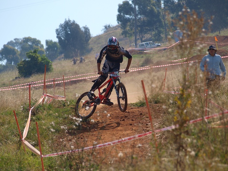 Dave has an effortless style on the bike, a good result today and hopefully one he can back up tomorrow. Photo: Peter Karas