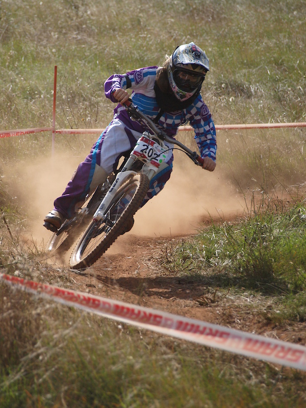 Sophie Tyas pushed hard for second place. Photo: Peter Karas