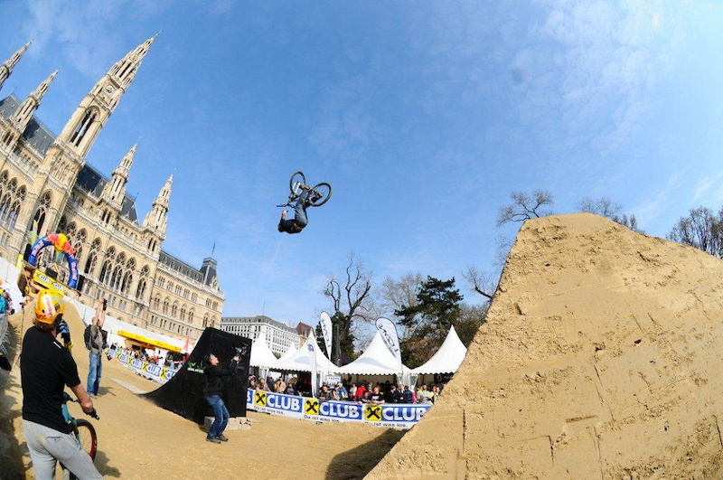 A truck driver was also Greg Watts first trick, which he followed with a backflip barspin. Add a 360 x-up to that along with a backflip tailwhip and you have a third place - even if Greg was in pain from a banged up shoulder after crashing during the Panasonic Best Trick Competition.