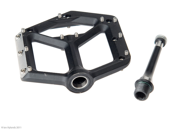 The Spike's large inboard sealed bearing is fitting directly into the pedal body where it flares out close to the crankarm.