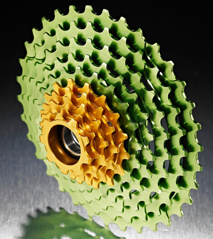 Hope's 9 x 36 cassette paired with a 24/36 double crankset produces a wider range of gear selections than a Shimano XT triple with a 11 x 36 cassette