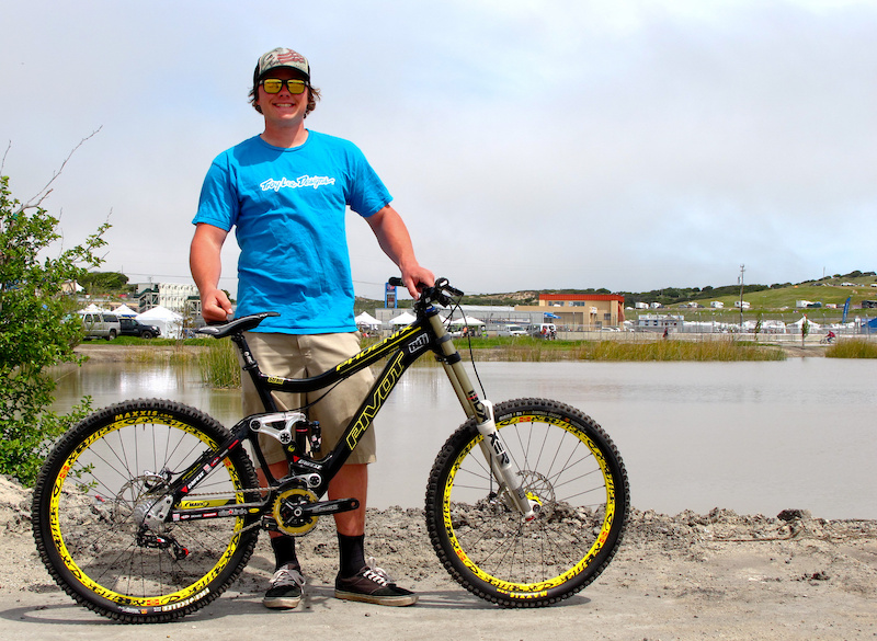 Kyle is a pretty big boy, and he rides hard--which speaks well for the Phoenix DH chassis.