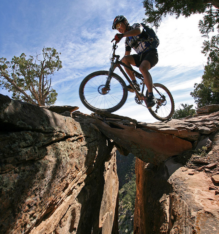 Hygia Carbon brakes, the Rocky Mountain Element and a natural rock bridge - St George Utah