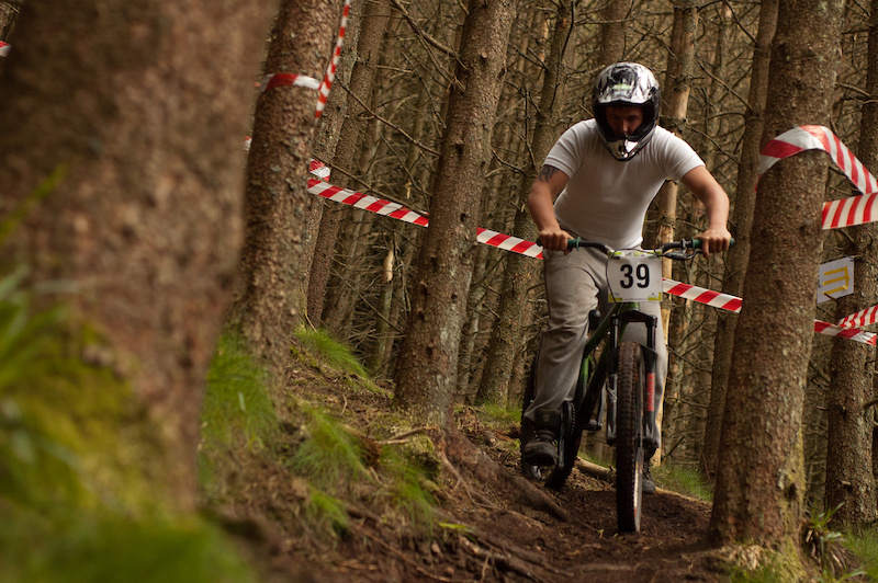 One brake and a hardtail - as if the trail wasn't challenge enough!