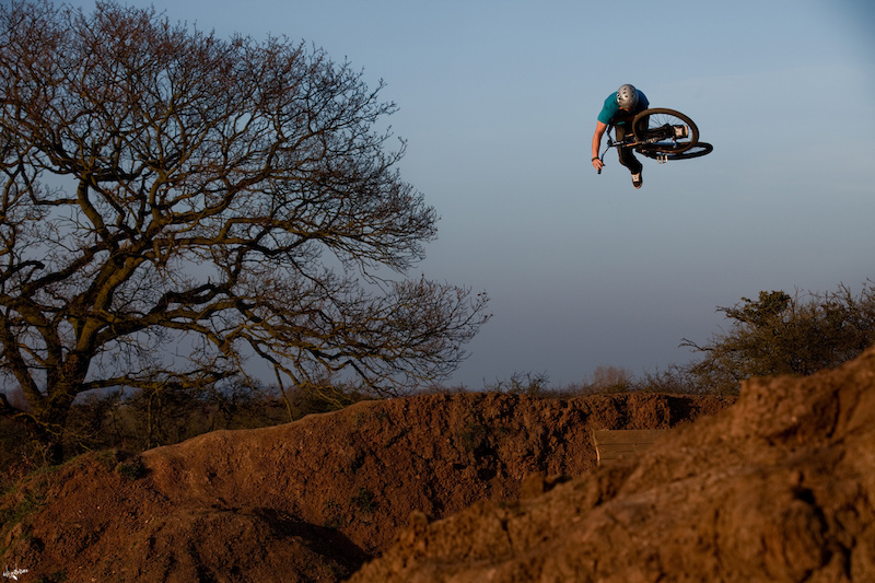 Blake Samson on his Octane One Void - photo by Szymon Nieborak (Delayedpleasure.com)