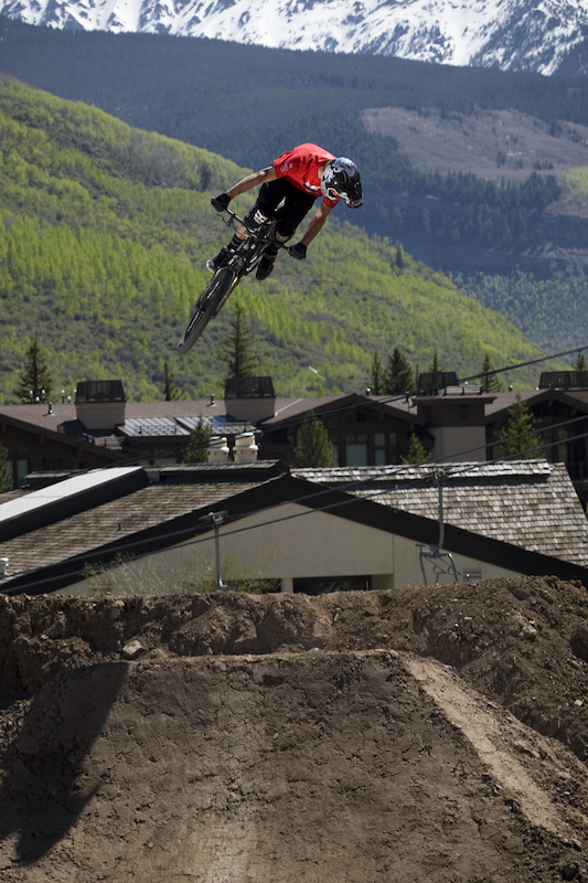 If you didn't know, Carson has a 720 in his bag so 360's like this are his warm up trick.