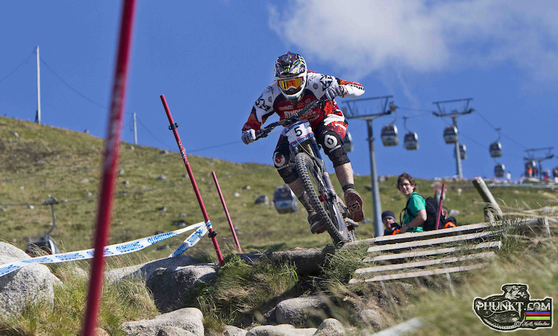 Steve Peat is a local hero and can never be counted out, 15th in qualifying...