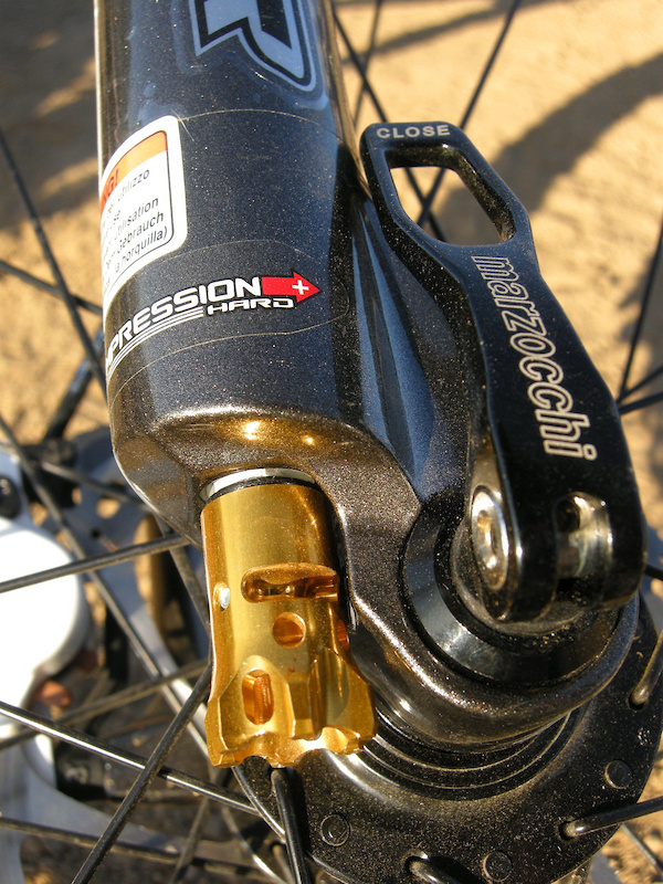 Compression dial