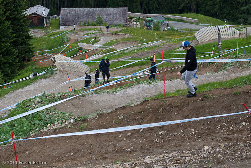 Leogang Austria - World Cup. Ya there s more than a few corners on the upper section of the track here in Leogang. If you can t turn you may as well just go home now.