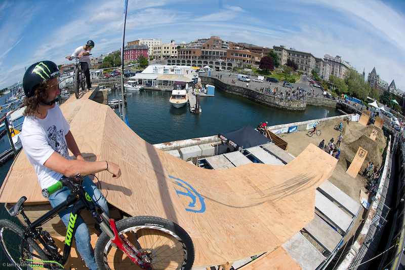 Graham Agassiz checks out the wind from the top of the roll in. Wind played a big part in practice today as riders spent a lot of time waiting for it to die just enough to take a run. Jump Ship in Victoria BC