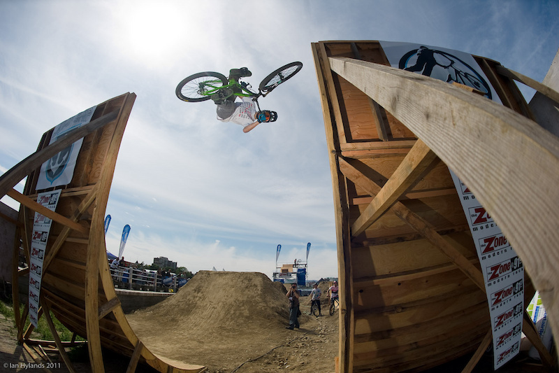 Mike Montgomery gaps between the quarters at the end of the barge.