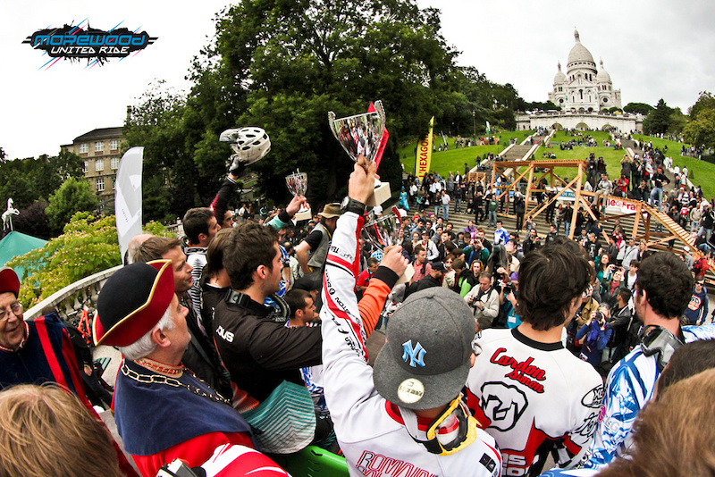 Morewood United Team in Paris for the Montmartre Downtown 2011. Fabien finished 3rd and Tim finished 6th