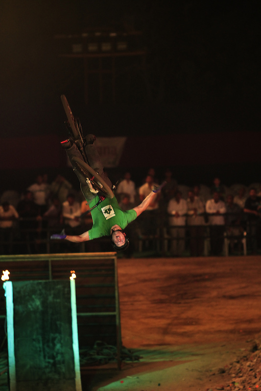 14th-15th May 2011. http www.kingdomofstunts.com 