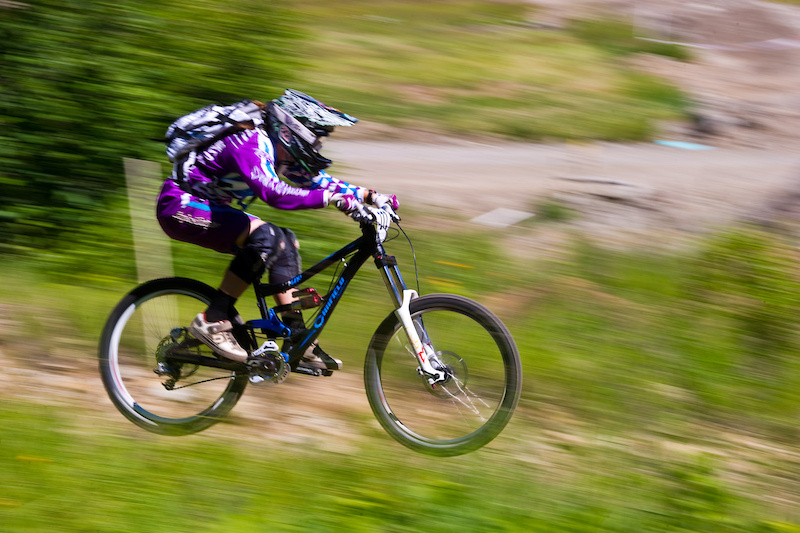 Jacqueline Harmony pinning through the lower section of the first stage of the Canadian Open Enduro.