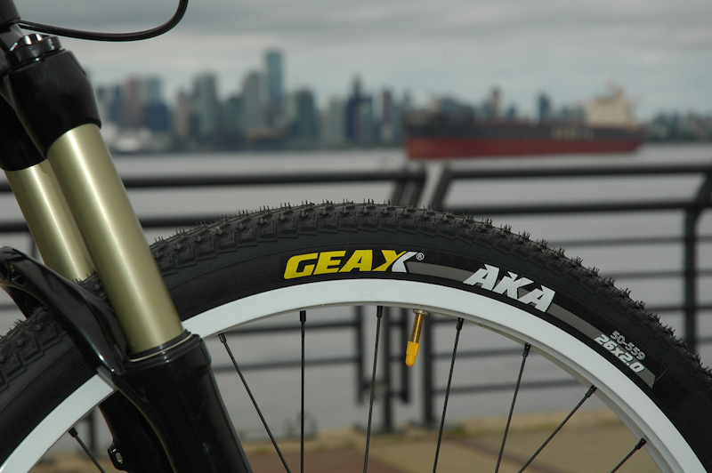 Geax AKA Tires