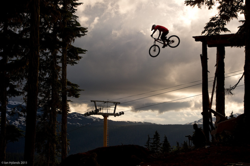 Yannick dropping off the step up step down