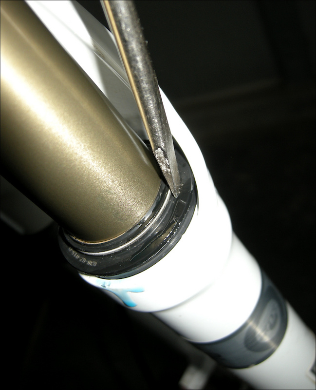 press wiper seal in