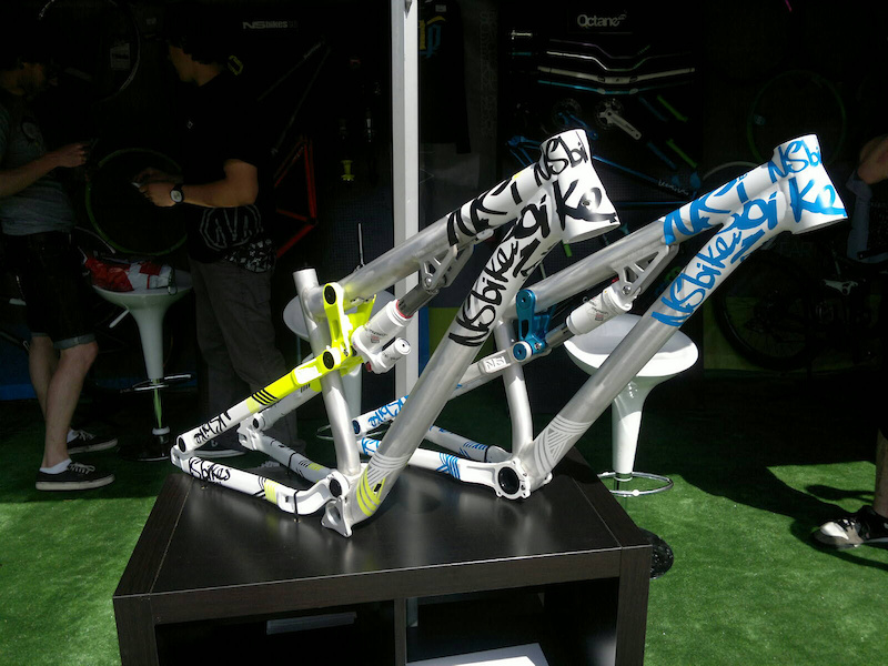 Final prototypes of our 2012 NS Bikes Soda frames have finally arrived. Those of you who came to XV Lech Bike Festival in Szklarska Poreba Poland have a chance to see these beauties live.